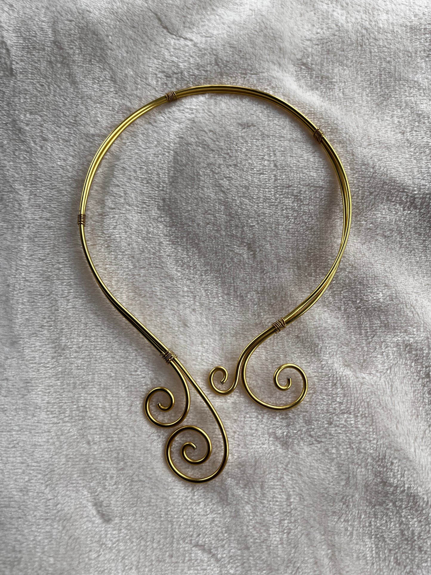 Halsband