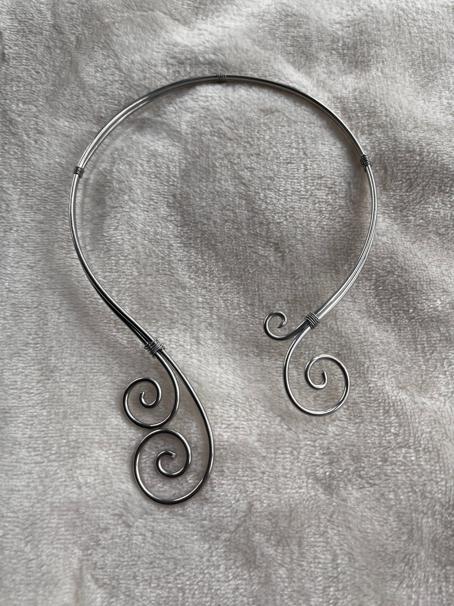 Halsband